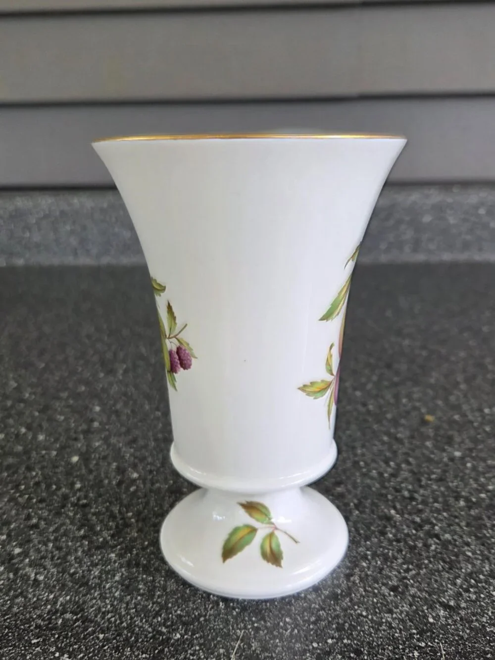 Vintage Spode Bone China Footed Spilled/Bud Vase Fruit & Foliage Gold Rim J 172